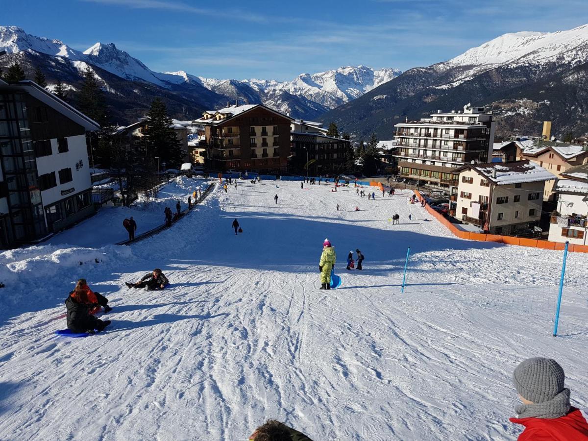 The Closest Location To The City Center And Chairlift Sauze D'Oulx Exterior photo